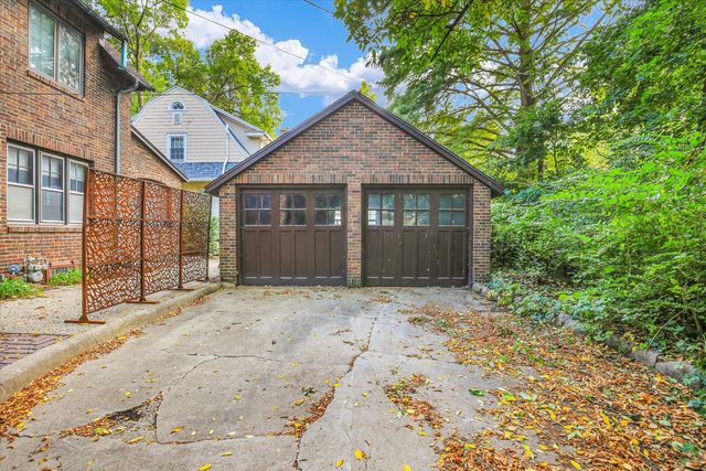 1001 S Douglas Avenue, Urbana, IL 61801