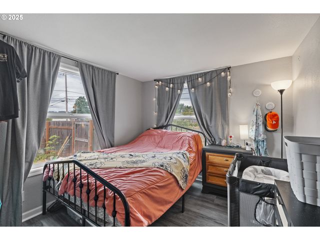 1434 MARYLAND Ave, Myrtle Point, OR 97458