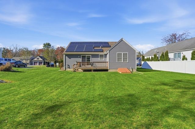943 Stonegate Lndg, Dighton, MA 02764