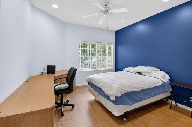 11586 Briarwood Circle 4, Boynton Beach, FL 33437