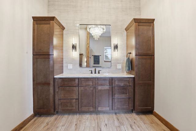 11532 E Antler Rd, Chattaroy, WA 99003