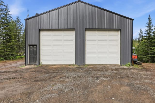 11532 E Antler Rd, Chattaroy, WA 99003