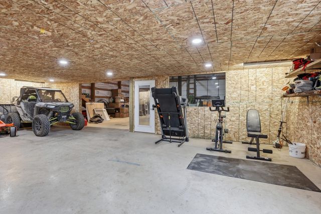 11532 E Antler Rd, Chattaroy, WA 99003