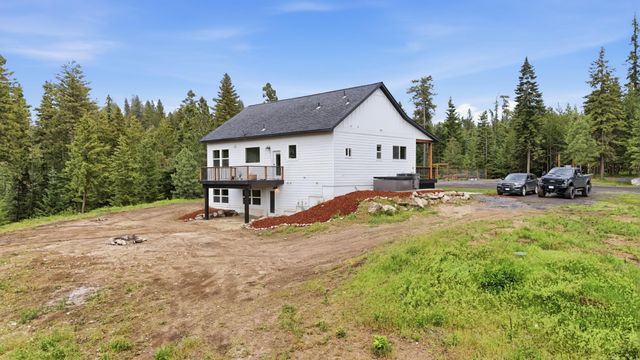 11532 E Antler Rd, Chattaroy, WA 99003