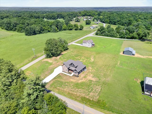 4807 Hunter Rd, Southside, TN 37171