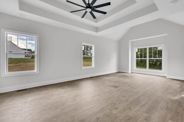 4807 Hunter Rd, Southside, TN 37171