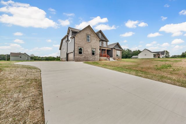 4807 Hunter Rd, Southside, TN 37171
