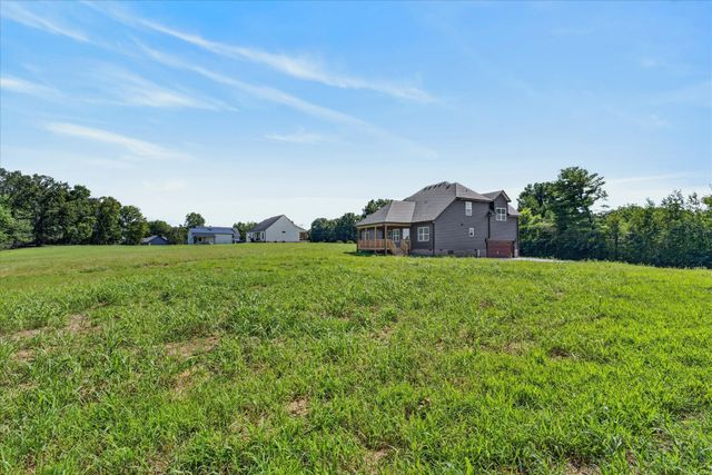 4807 Hunter Rd, Southside, TN 37171