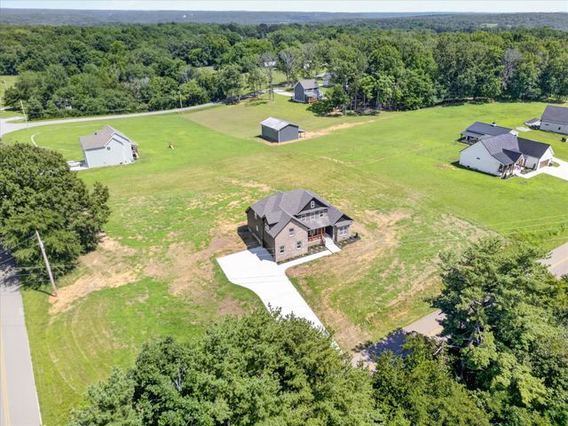 4807 Hunter Rd, Southside, TN 37171
