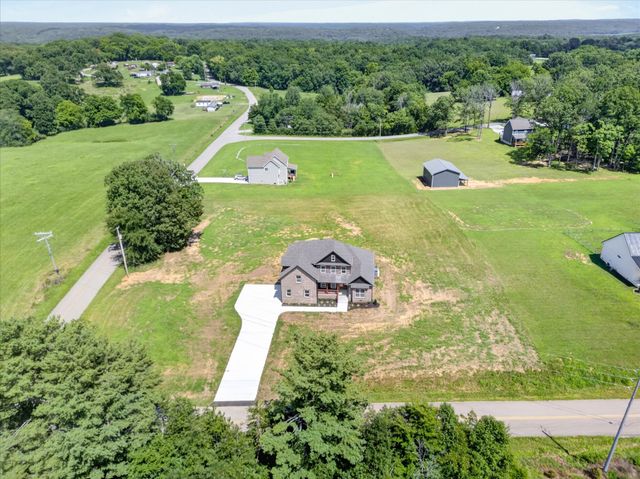 4807 Hunter Rd, Southside, TN 37171