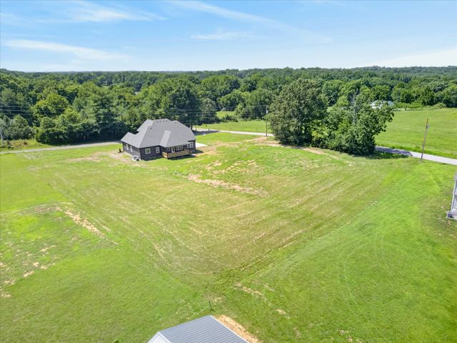 4807 Hunter Rd, Southside, TN 37171