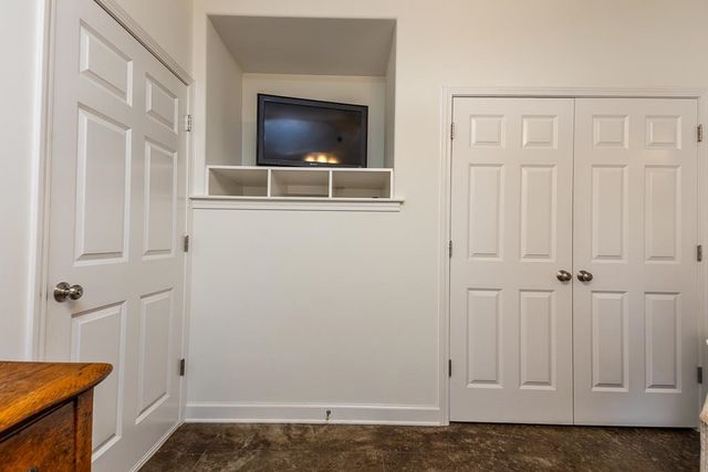 75 E EDENBERG DR E, Collierville, TN 38017