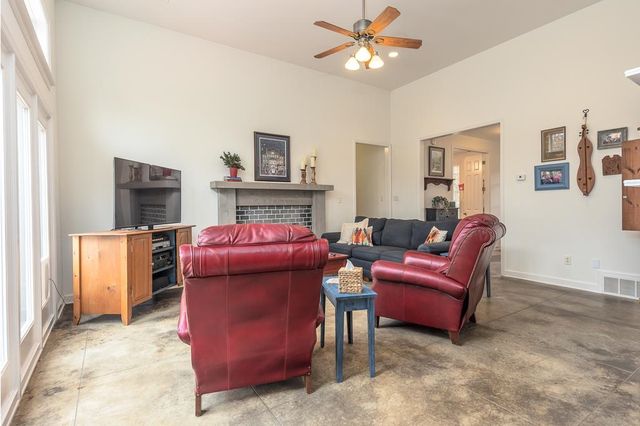 75 E EDENBERG DR E, Collierville, TN 38017