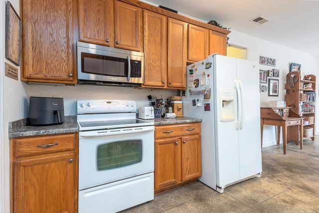 75 E EDENBERG DR E, Collierville, TN 38017