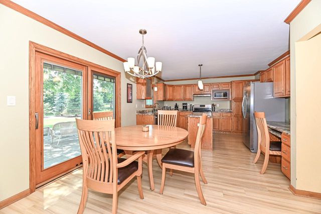 2191 W Hope LANE, Oak Creek, WI 53154
