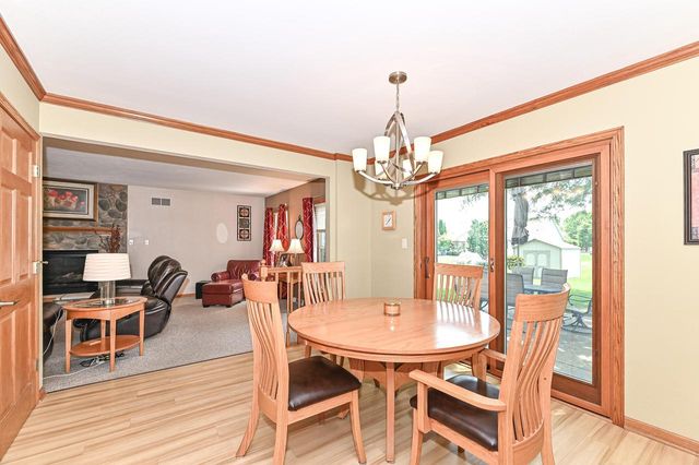 2191 W Hope LANE, Oak Creek, WI 53154