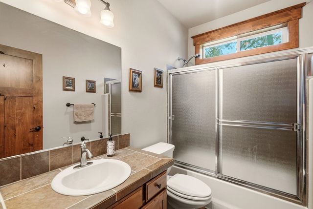 34119 N Regal Ln, Deer Park, WA 99006