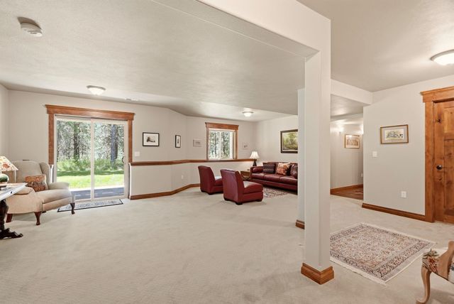 34119 N Regal Ln, Deer Park, WA 99006
