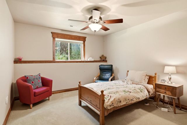 34119 N Regal Ln, Deer Park, WA 99006