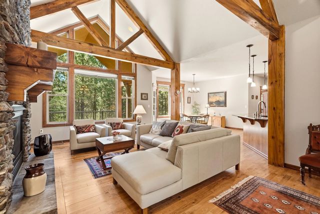 34119 N Regal Ln, Deer Park, WA 99006