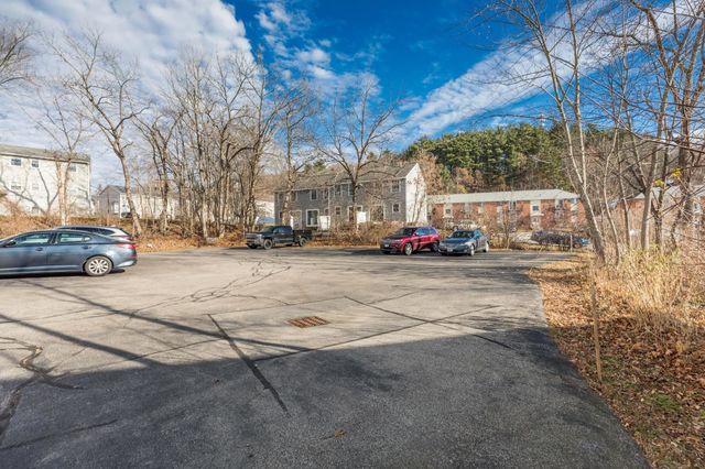 713 Central Ave Apt 1, Dover, NH 03820