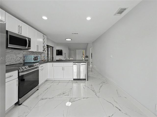 19649 Back Nine Dr, Boca Raton, FL 33498