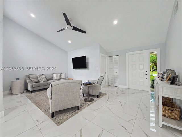 19649 Back Nine Dr, Boca Raton, FL 33498