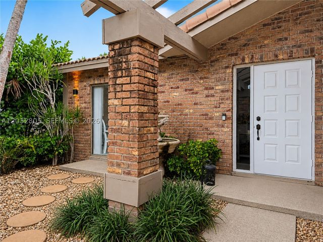 19649 Back Nine Dr, Boca Raton, FL 33498