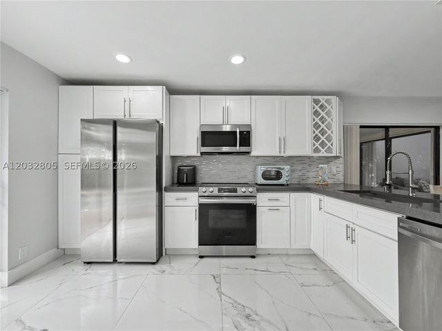 19649 Back Nine Dr, Boca Raton, FL 33498