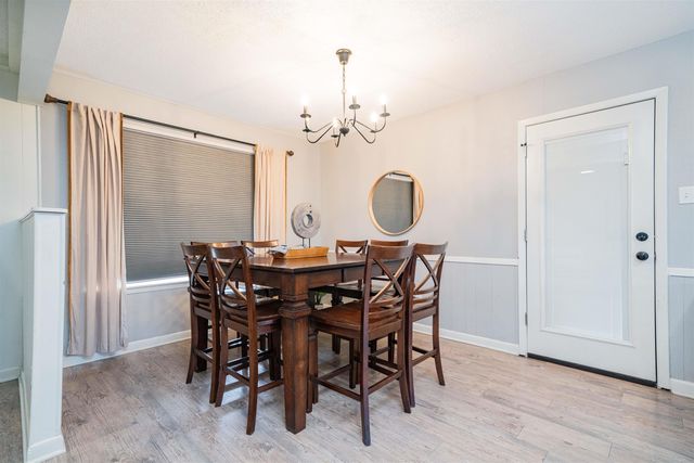 1302 Dennis, Longview, TX 75605