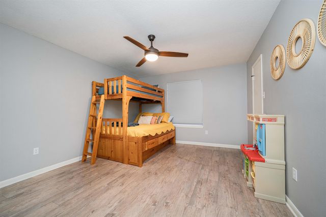 1302 Dennis, Longview, TX 75605