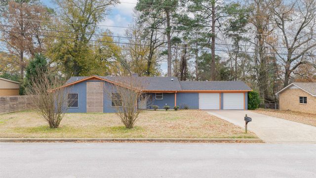 1302 Dennis, Longview, TX 75605