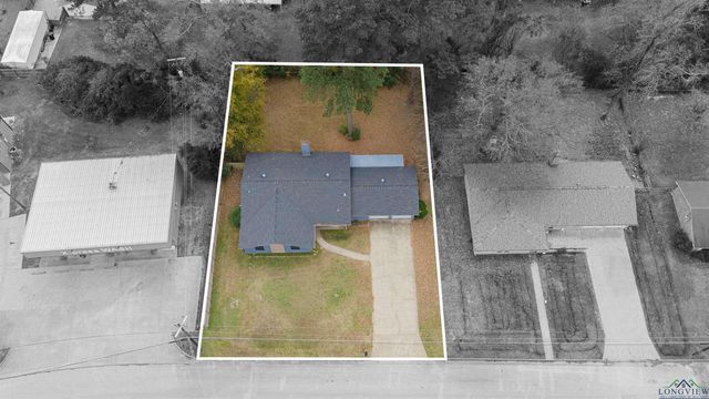 1302 Dennis, Longview, TX 75605