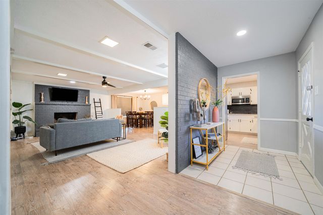 1302 Dennis, Longview, TX 75605