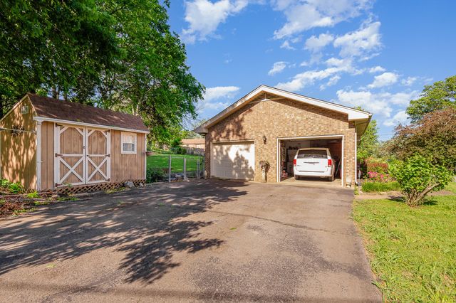 703 Lucien Dr, Goodlettsville, TN 37072