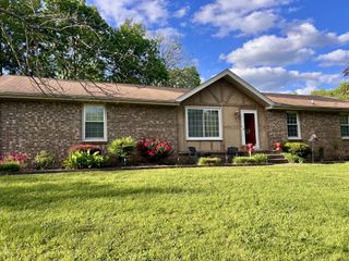 703 Lucien Dr, Goodlettsville, TN 37072
