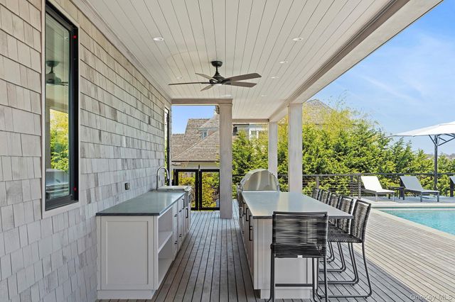 34 Westbridge Road, Westhampton Beach, NY 11978