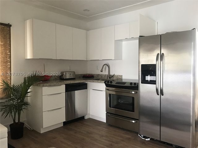 260 NW 40th St A, Miami, FL 33127