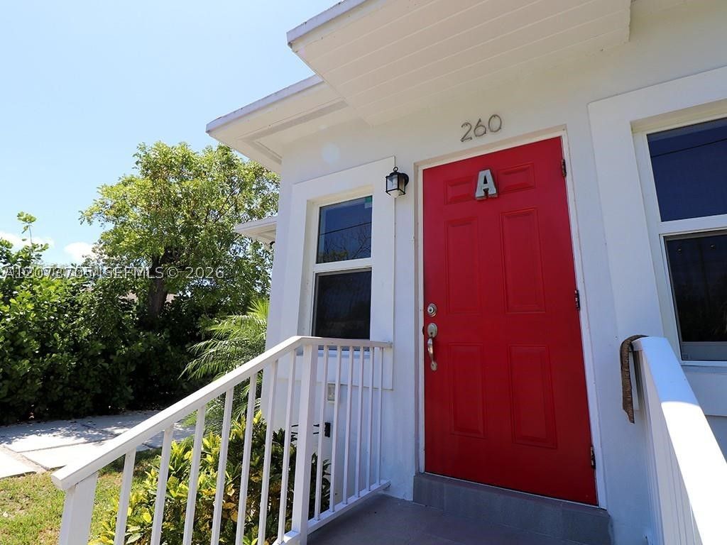 260 NW 40th St A, Miami, FL 33127