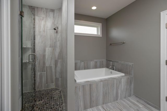 3396 Weston Court SW, Rochester, MN 55902