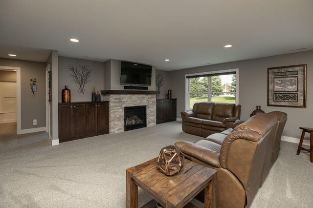 3396 Weston Court SW, Rochester, MN 55902