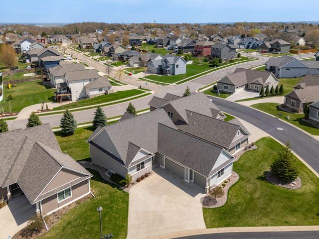 3396 Weston Court SW, Rochester, MN 55902