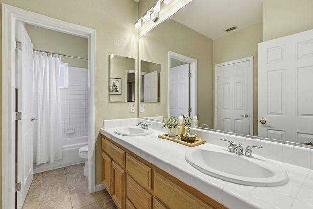 3140 Sceptre Dr, Rocklin, CA 95765