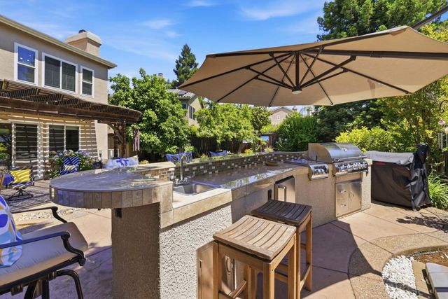 3140 Sceptre Dr, Rocklin, CA 95765