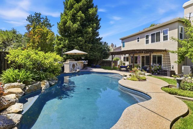 3140 Sceptre Dr, Rocklin, CA 95765