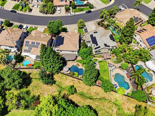3140 Sceptre Dr, Rocklin, CA 95765