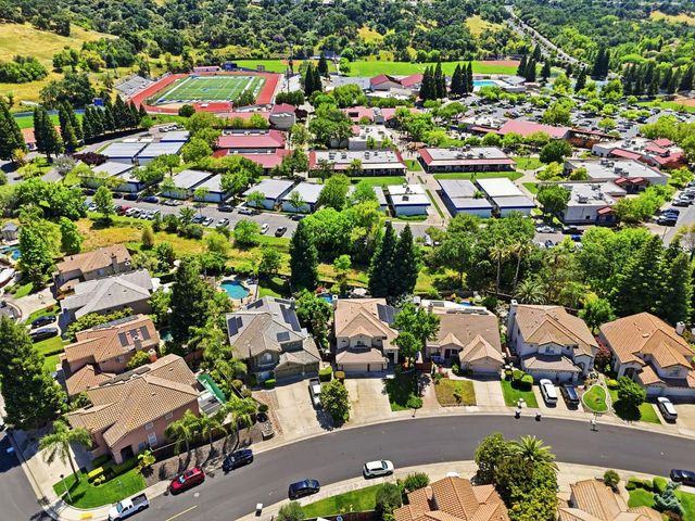 3140 Sceptre Dr, Rocklin, CA 95765