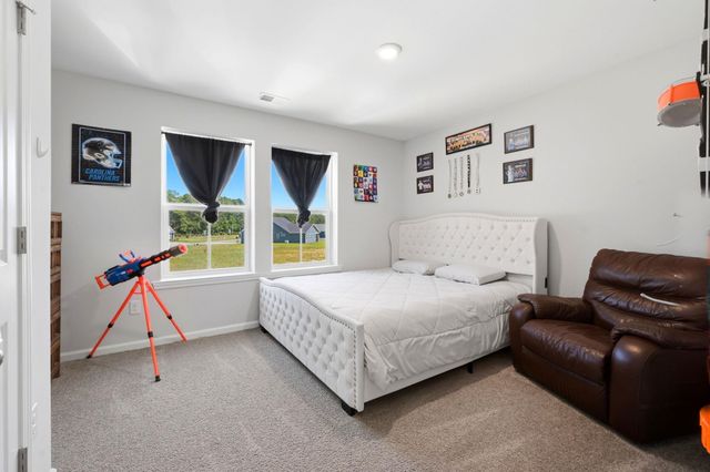 124 Little Cedar Dr., Loris, SC 29569