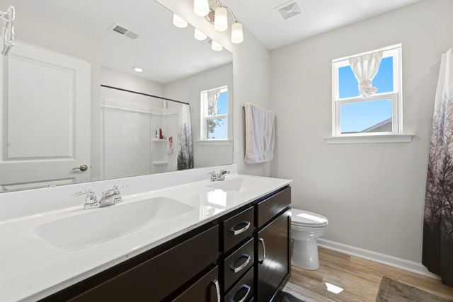 124 Little Cedar Dr., Loris, SC 29569