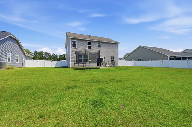 124 Little Cedar Dr., Loris, SC 29569